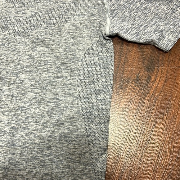 ALPHALETE MUSCLE SHIRT GYM SHIRT MEDIUM VERY STRETCHY - Picture 9 of 9